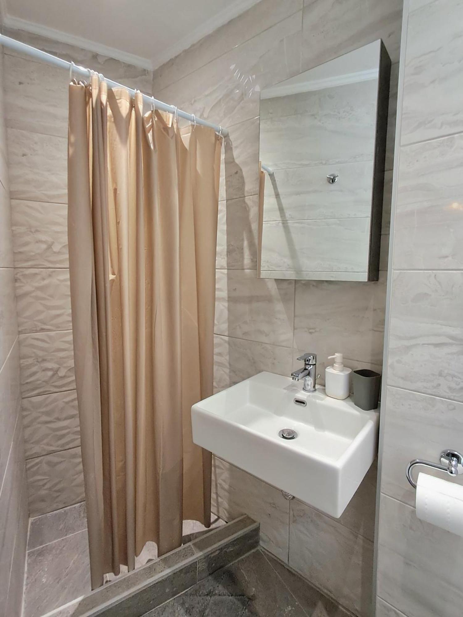 Cozy & Stylish Eastside Apt. 塞萨洛尼基 外观 照片
