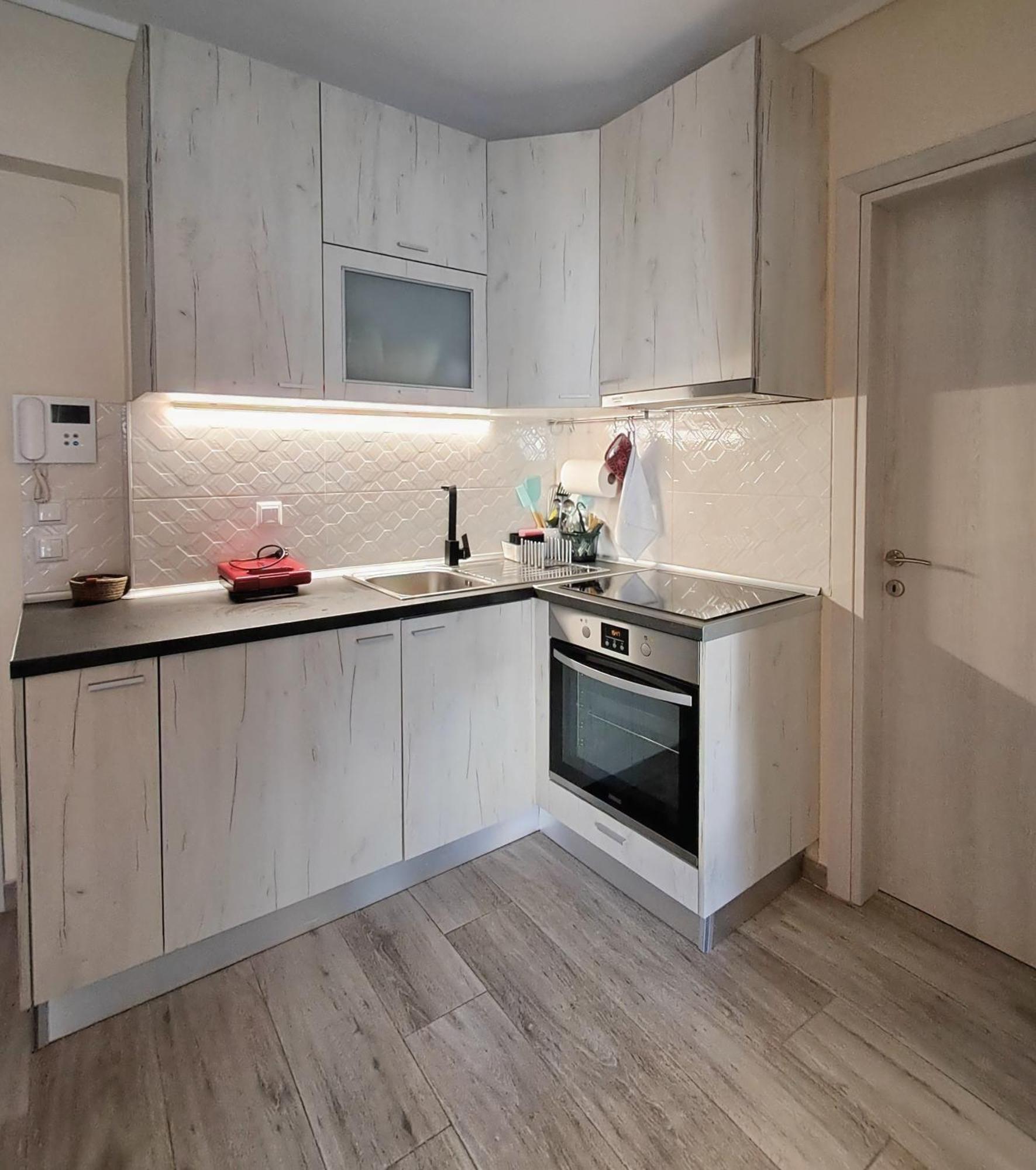 Cozy & Stylish Eastside Apt. 塞萨洛尼基 外观 照片